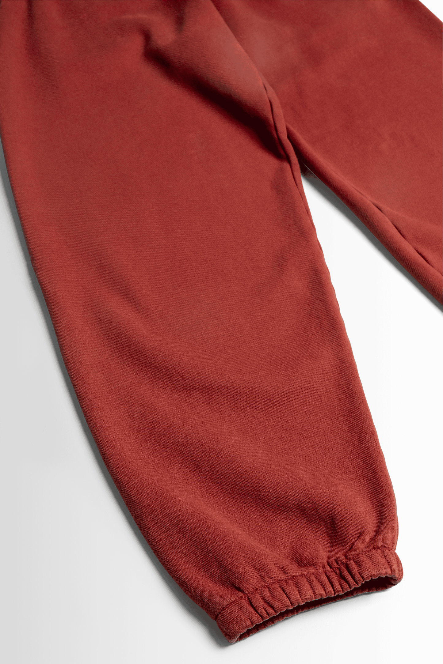 Exclusive Honors Classic Joggers - Red Dahlia